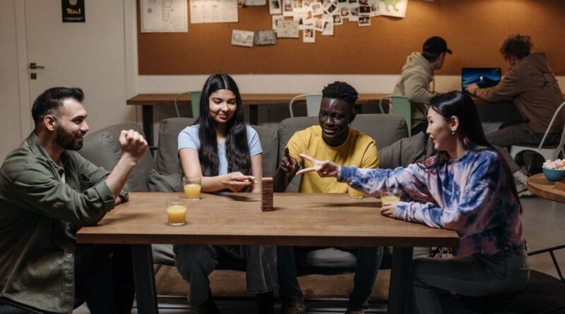 Diverse: En Utforskning av Varierte Temaer og Quizzer